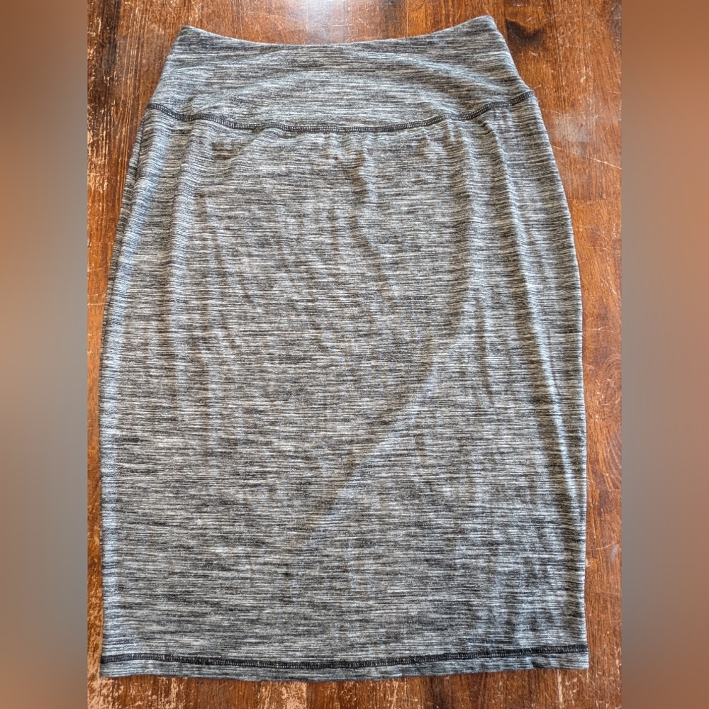 Athleta High Rise Tube Skirt Lightweight Gray Medium Stretch Pull On Casual Used